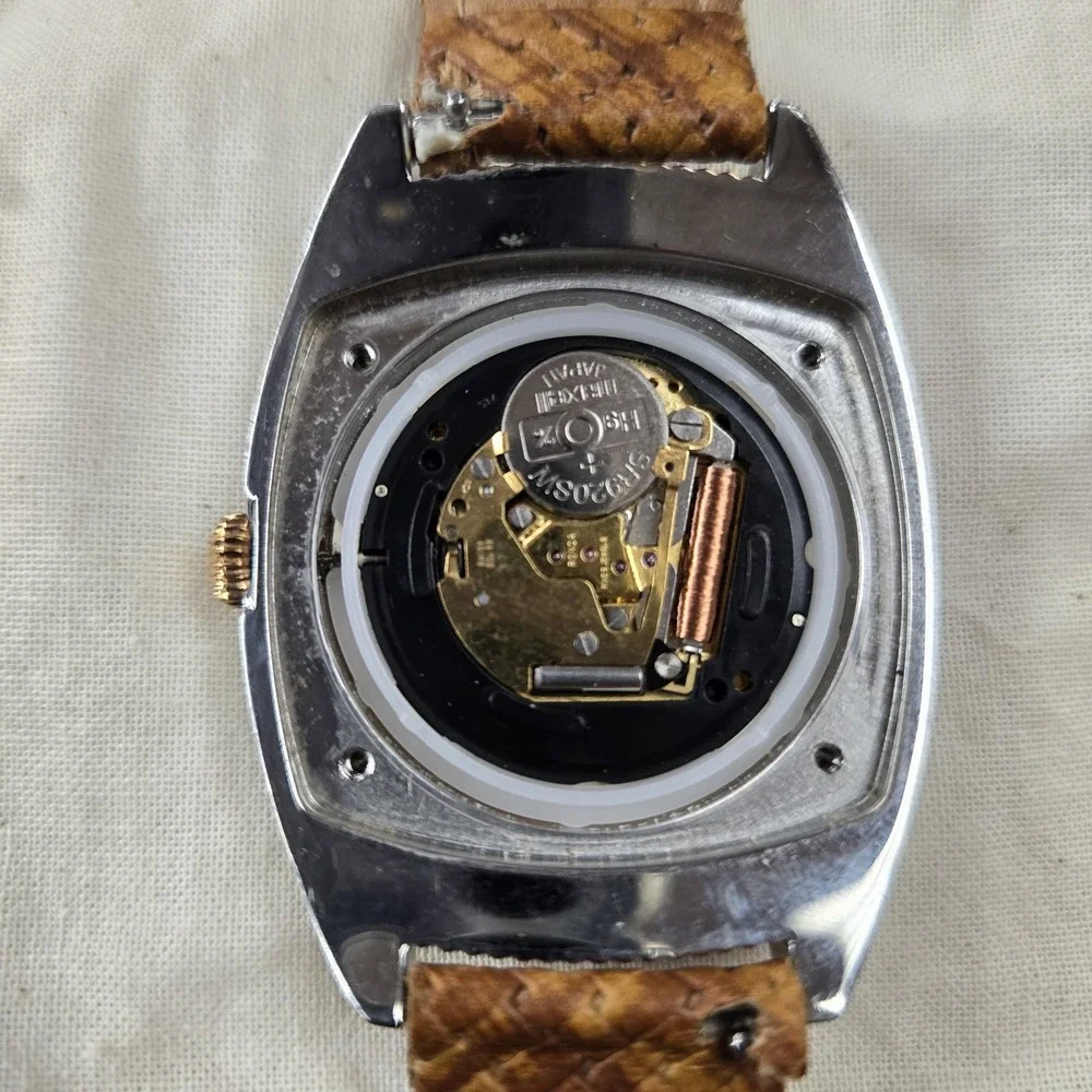 Mens Tommy Bahama Two Tone Quartz WATCH(TB1202 A126) New Battery